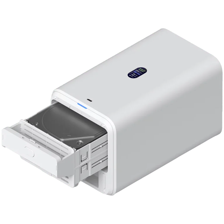 Мрежово сторидж Ubiquiti UniFi UNAS-2-W-EU, 2 x 3.5" HDD, 2.5GbE, USB-C, PoE++ адаптер, бял