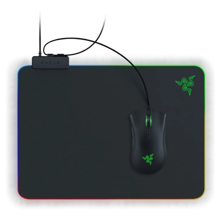 Подложка за мишка Razer Firefly V2, Razer Chroma RGB, micro-текстурирана повърхност, ултра-тънка, кабелен уловител, 19 зони осветление, 355x255x3 мм, черен