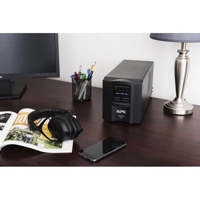 UPS APC Smart-UPS 750VA LCD 230V с SmartConnect