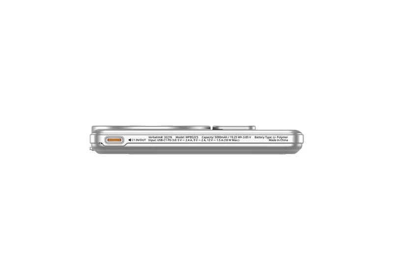 Verbatim Charge 'n' Go 2C Power Bank Magnetic Wireless 5000mAh with 2 USB-C Cables & Stand Silver