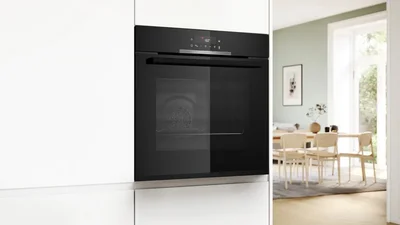 Bosch HBA372EB4, SER4, Oven A+, Pyro+Hydro, 7 HM, AutoPilot 10, 1 lvl rail, full touch control, red/white, glass panel, Air Fry tray, black