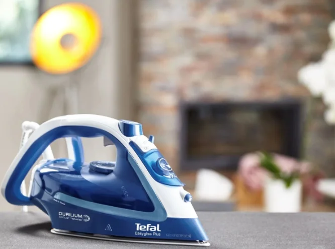 Tefal FV5735E0, Easygliss Plus, dark blue, 2500W - 45g/min - shot 220g/min - Antidrip smart technology - Auto-off - water tank 270 ml - Durilium AirGlide