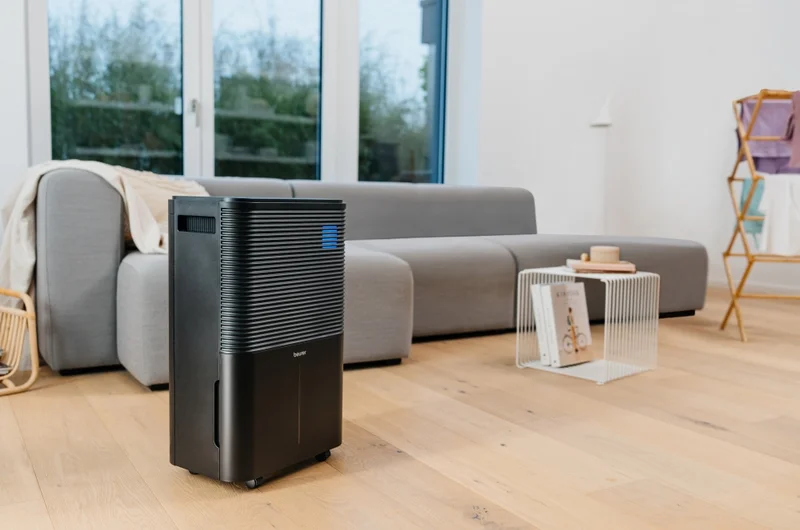 Beurer LE 250 Air Dehumidifier; up to 20 litre/day; rooms  40 to 60 cm2; Laundry drying function; Removable tank: 4.0 l; Automatic mode; Night mode; Timer;  2 fan levels; Environmentally friendly refrigerant R290