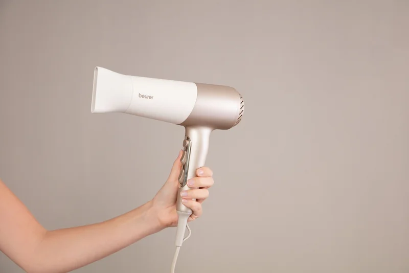 Beurer HC 70  Hair dryer, 2100 W, Ionic function, Powerful DC motor, 2 attachments, 3 heat settings,2 blower settings, cold air, overheating protection, Removable safety filter