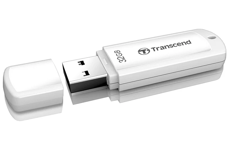 USB флашка Transcend JETFLASH 370 32GB, USB 2.0, Бял