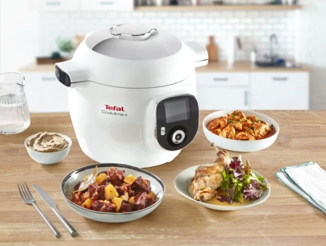 Tefal CY851130 COOK4ME Standard + 150 BG recipes, 1600W, 6L