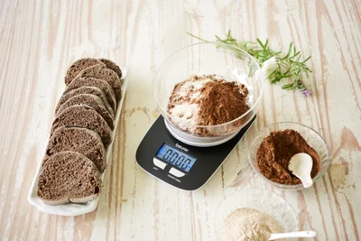 Кухненска везна Beurer KS 25 с купа 1.2 л, капацитет 3 kg, точност 1 g, сивa
