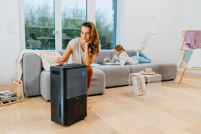 Beurer LE 250 Air Dehumidifier; up to 20 litre/day; rooms  40 to 60 cm2; Laundry drying function; Removable tank: 4.0 l; Automatic mode; Night mode; Timer;  2 fan levels; Environmentally friendly refrigerant R290