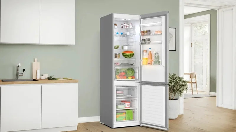 Bosch KGN397LDF, SER4, FS fridge-freezer NoFrost, D, 203/60/66cm, 363l(260+103), 35dB(B), IC, VitaFresh XXL, 0° drawer, Glossy Backwall with Multi Airflow, 2 cooling systems, Intelligent Inverter Technology, Inox-look, display