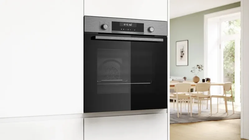 Bosch HBG578ES3 SER6, Oven A+, Pyro+Hydro, 10 HM, AutoPilot 30, 1 lvl rail, SoftClose&SoftOpen, Air Fry tray, inox