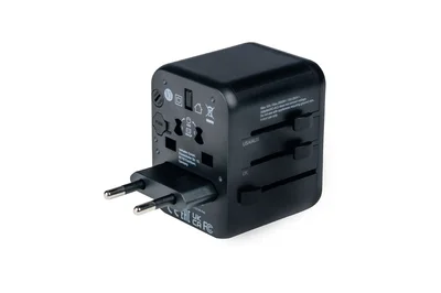 Универсален адаптер за пътуване Verbatim UTA-01 с 2 x USB-A порта, черен