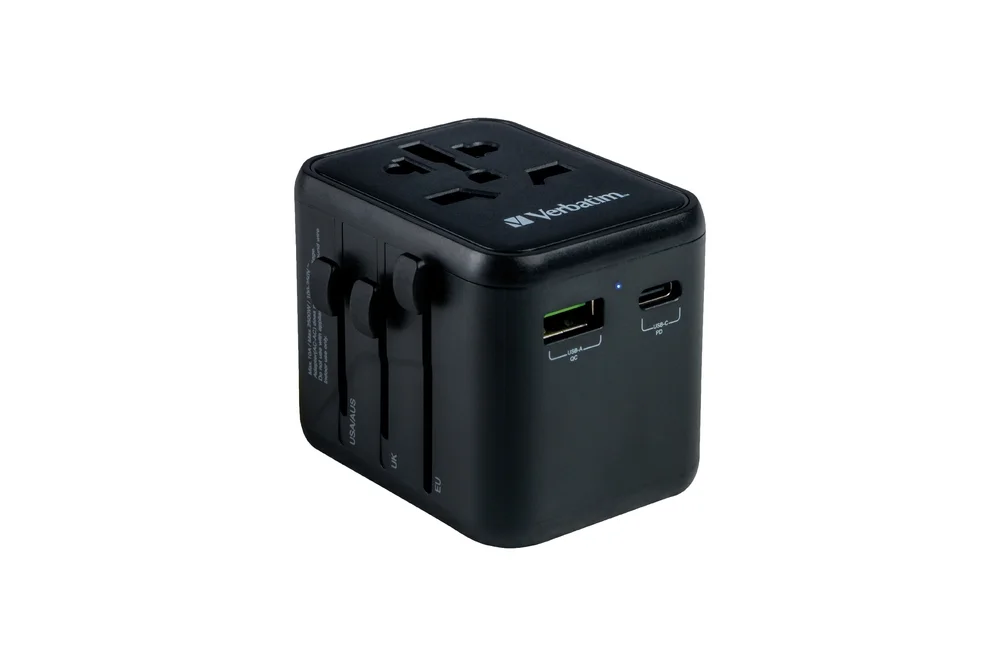 Адаптер за пътуване Verbatim UTA-02 универсален с USB-C PD 20W и USB-A QC 3.0