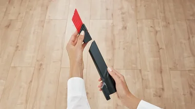 Накрайник за прахосмукачка Bosch BHZUKYDN – за клавиатури и чекмеджета, съвместим с Unlimited S8, Unlimited 7 и Unlimited S6, с интегрирано осветление