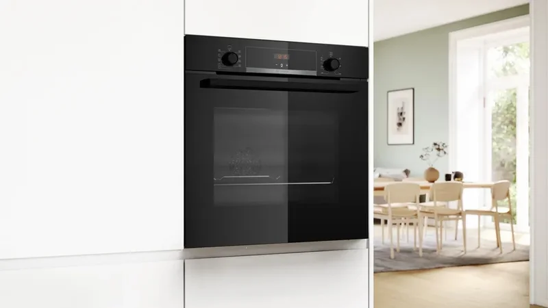 Bosch HBA534EB3 SER4, Oven A+, ecoClean back+Hydro, 7 HM, 1 lvl rails, Black