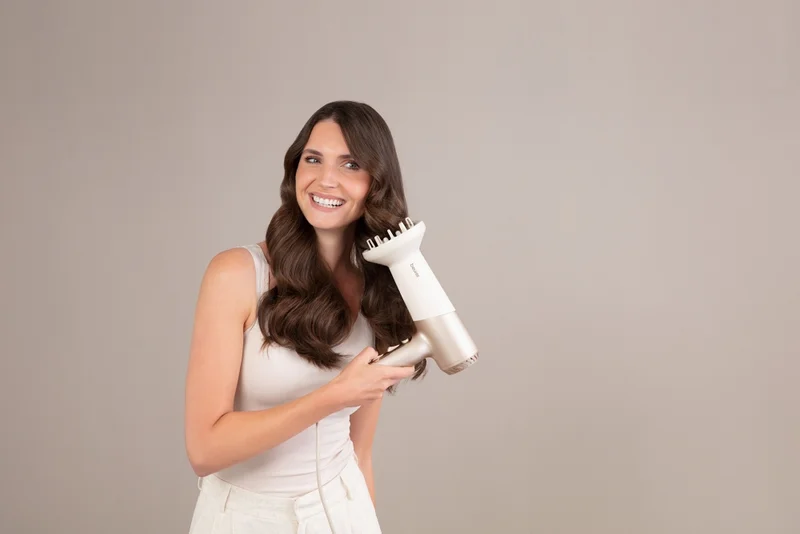 Beurer HC 70  Hair dryer, 2100 W, Ionic function, Powerful DC motor, 2 attachments, 3 heat settings,2 blower settings, cold air, overheating protection, Removable safety filter