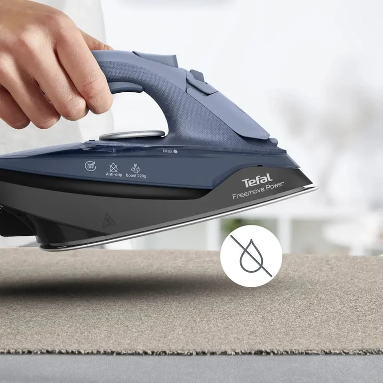 Tefal FV6675E0 Steam Iron Freemove Power