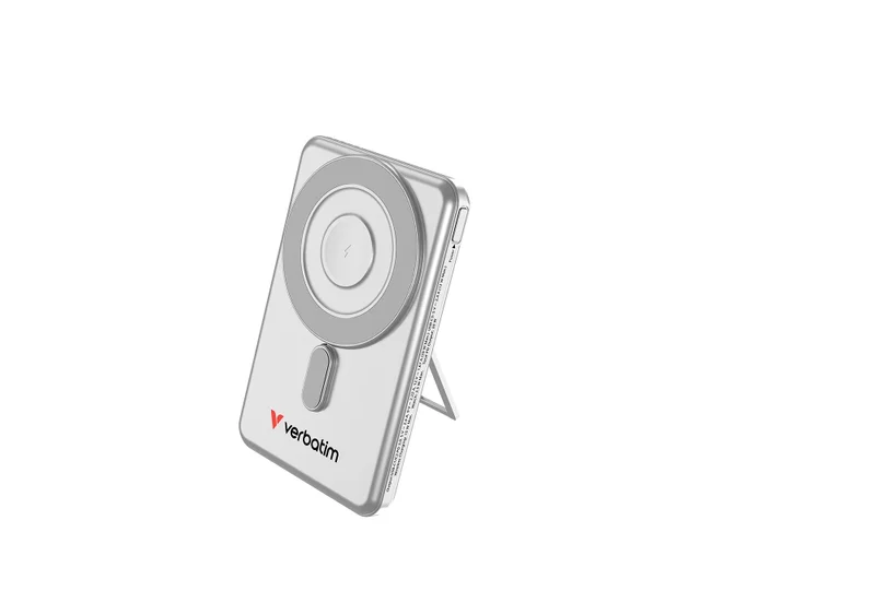 Verbatim Charge 'n' Go 2C Power Bank Magnetic Wireless 5000mAh with 2 USB-C Cables & Stand Silver