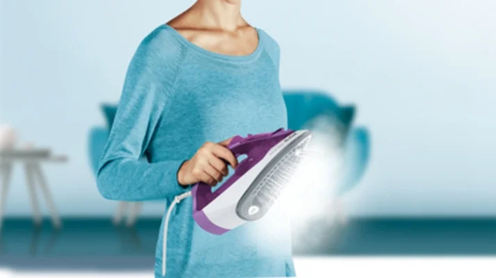Ютия Tefal FV2836E0 Express Steam 2400W, керамична плоча, 35 g/min пара, 165 g/min ударна пара, 270 мл резервоар, лилава