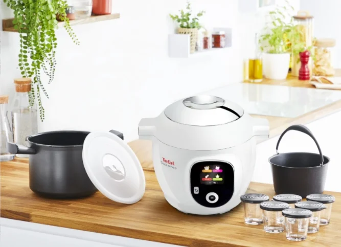 Tefal CY851130 COOK4ME Standard + 150 BG recipes, 1600W, 6L