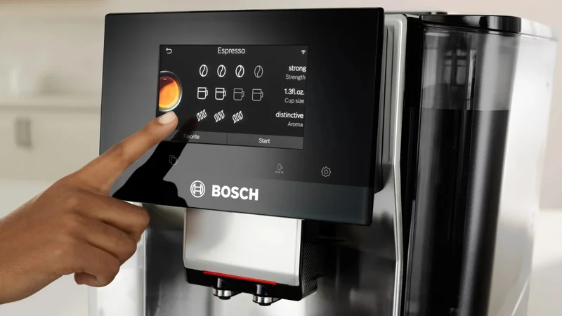 Bosch TQE80703, SER8, Fully automatic coffee machine VeroBar 19 bar, TFT display 5", HC, Up to 36 bev.(incl. HC), Inox front, Cup warmer, Aroma Select, ColdBrew, CeramDrive