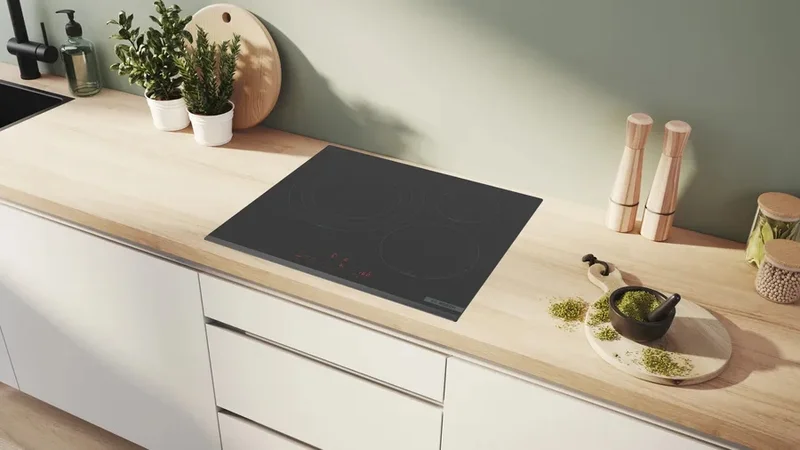 Bosch PID631HC1E, SER6, Induction electric cooktop, 3 zones (1 double ext 32 cm), front-bevel, Direct Select, PerfectFry+, 7,4 kW, HC, 60cm