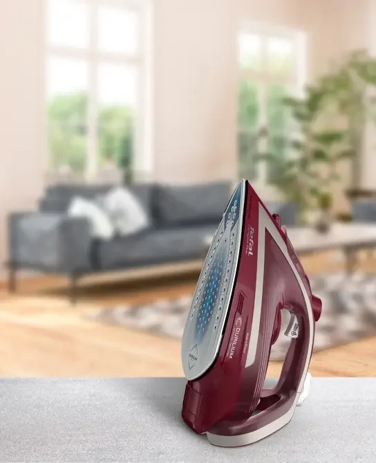 Tefal FV6820E0 Steam Irons Ultragliss Plus
