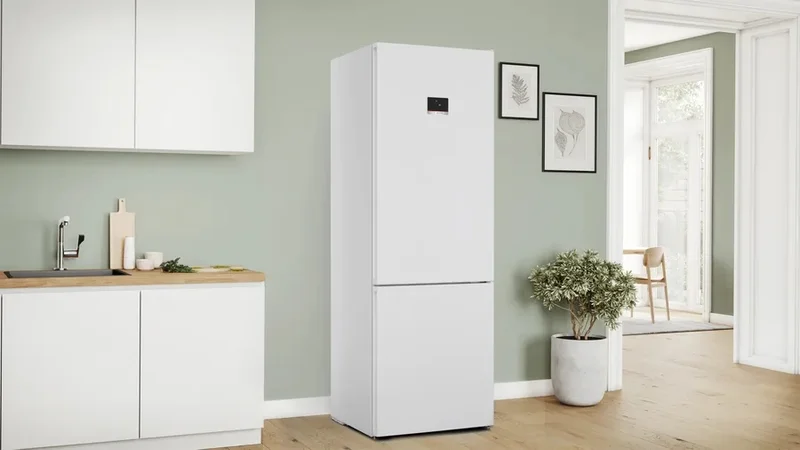 Bosch KGN497WDF, SER4, FS fridge-freezer NoFrost, D, 203/70/67cm, 440l(311+127), 35dB(B), IC, VitaFresh XXL, 0° drawer, Glossy Backwall with Multi Airflow, 2 cooling systems, Intelligent Inverter Technology, White, display