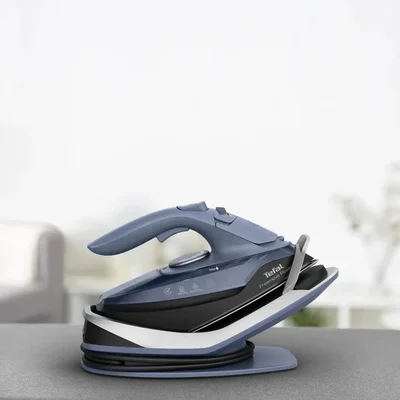 Tefal FV6675E0 Steam Iron Freemove Power