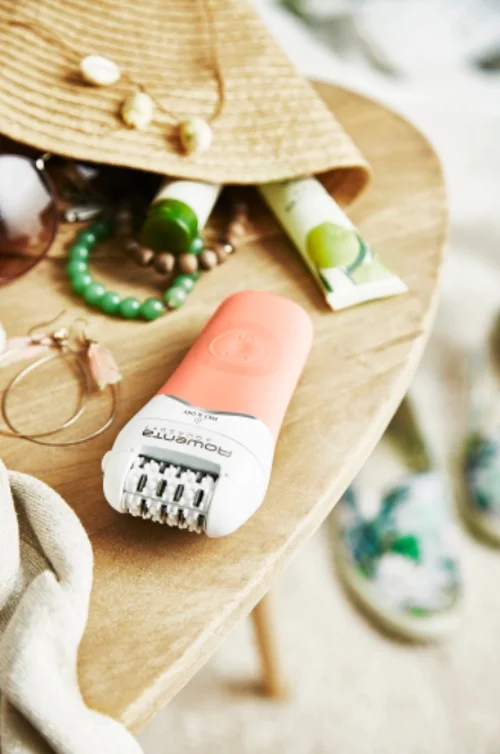 Rowenta EP4920F0, Wet & Dry Aquasoft, 3 in 1 epilator/ shaver/ trimmer, advanced epilation technology, 24 hygenic stainless steel tweezers & 0.8mm tweezers opening, hair guiding system, 31mm head, soft touch body, removable head, cordless use, 40min auto