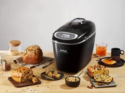 Хлебопекарна Tefal PF611838 1600W, 750/1000/1500 г, 19 програми, 3 степени на изпичане, черна